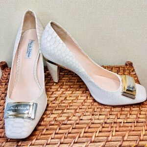 Pour La Victoire Cream Embossed Snakeskin w/ Silver Gold Signature Square